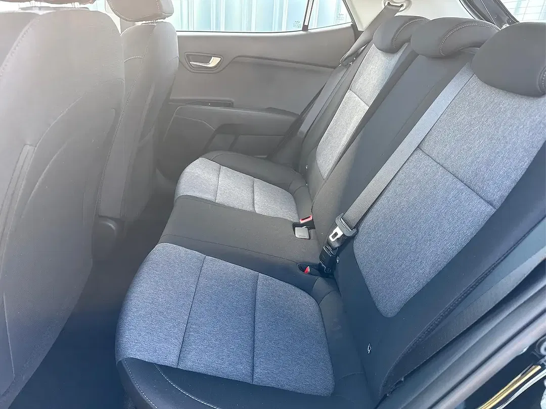 Kia Stonic - Thumbnail 9
