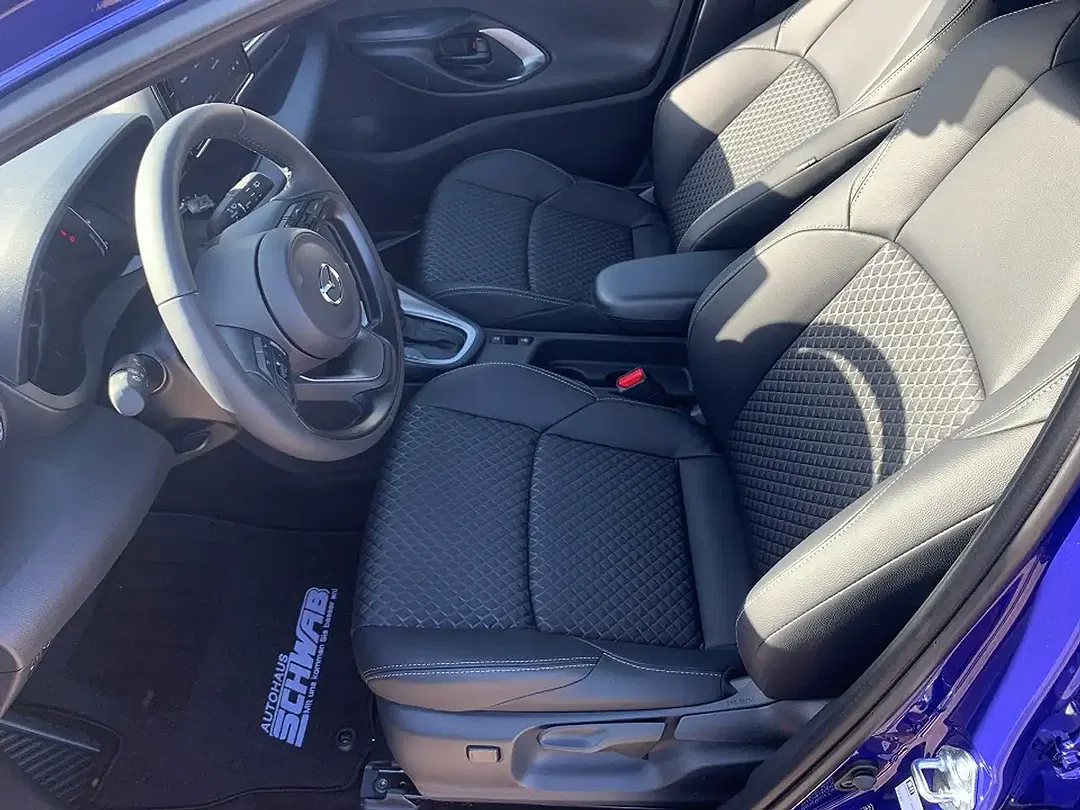 Mazda 2 - Thumbnail 7