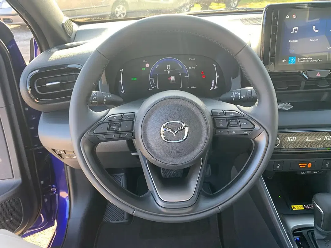 Mazda 2 - Thumbnail 9