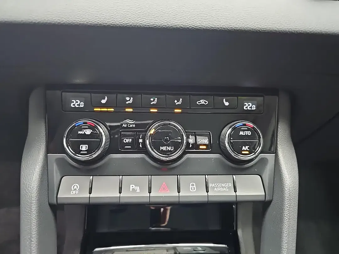 Skoda Karoq - Thumbnail 11