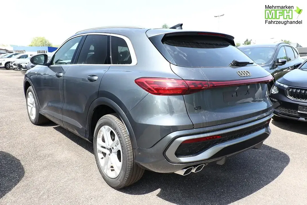Audi Q5 - Thumbnail 3