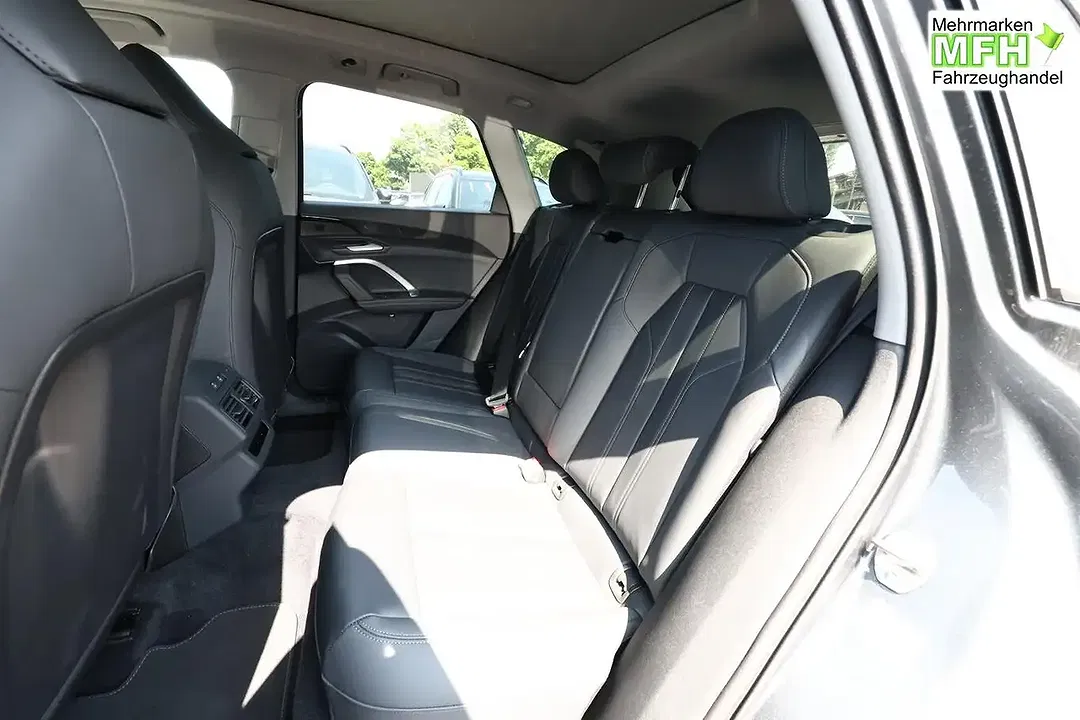 Audi Q5 - Thumbnail 9