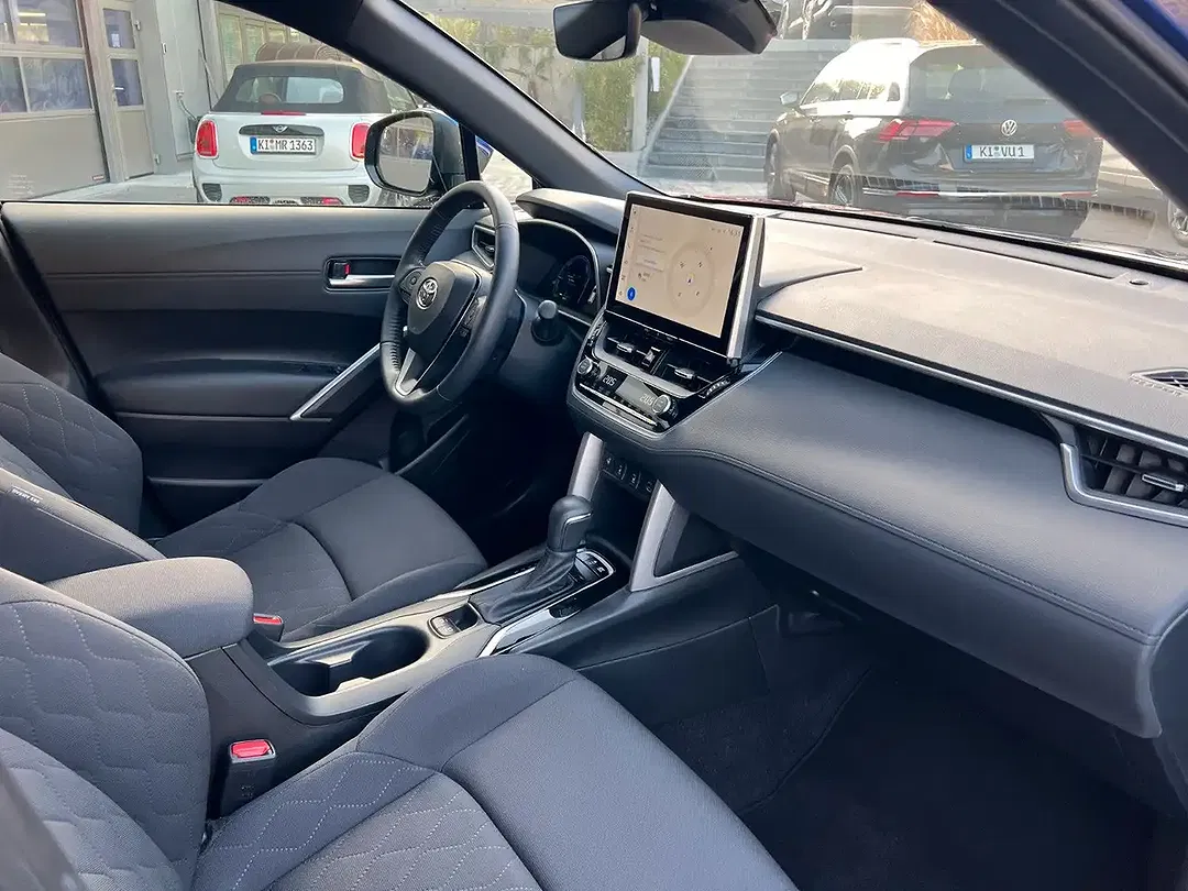 Toyota Corolla Cross - Thumbnail 10