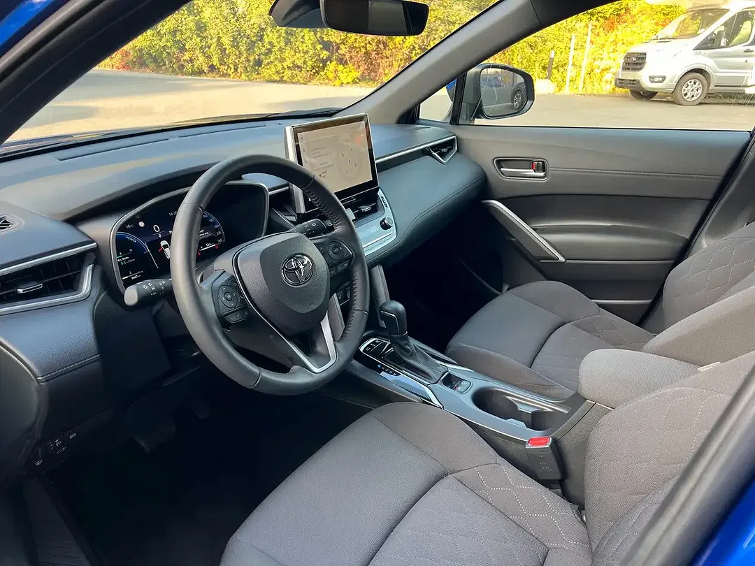 Toyota Corolla Cross - Thumbnail 8