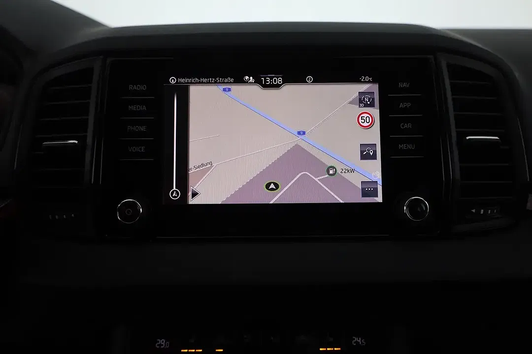 Skoda Karoq - Thumbnail 10