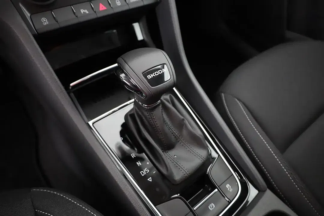 Skoda Karoq - Thumbnail 12