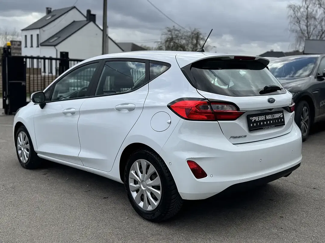 Ford Fiesta - Thumbnail 2