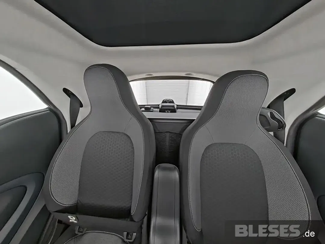 smart forTwo - Thumbnail 9