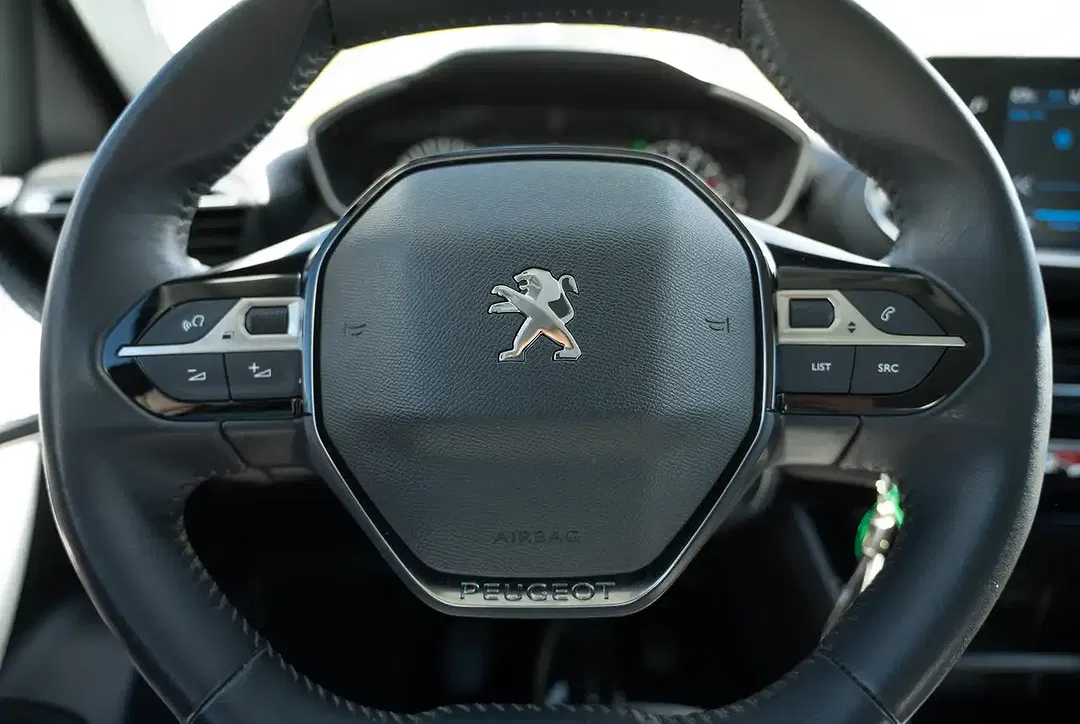Peugeot 2008 - Thumbnail 13