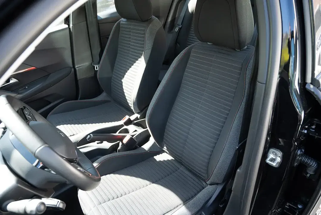 Peugeot 2008 - Thumbnail 5