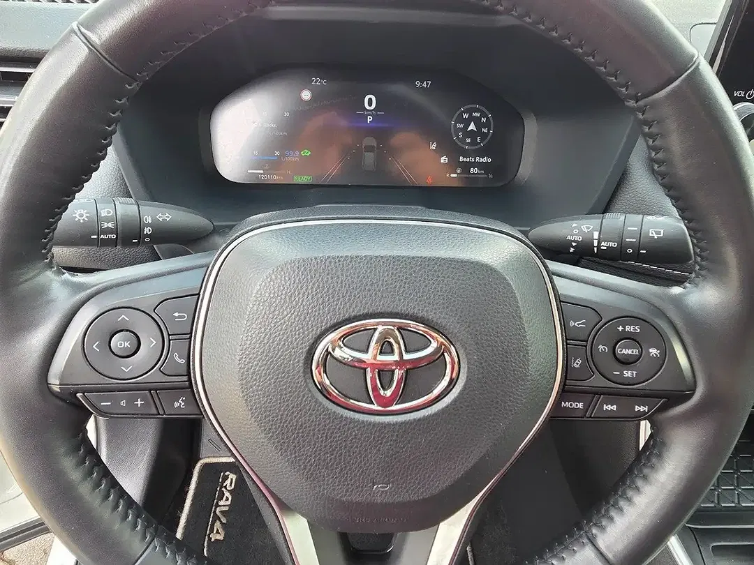 Toyota RAV 4 - Thumbnail 14