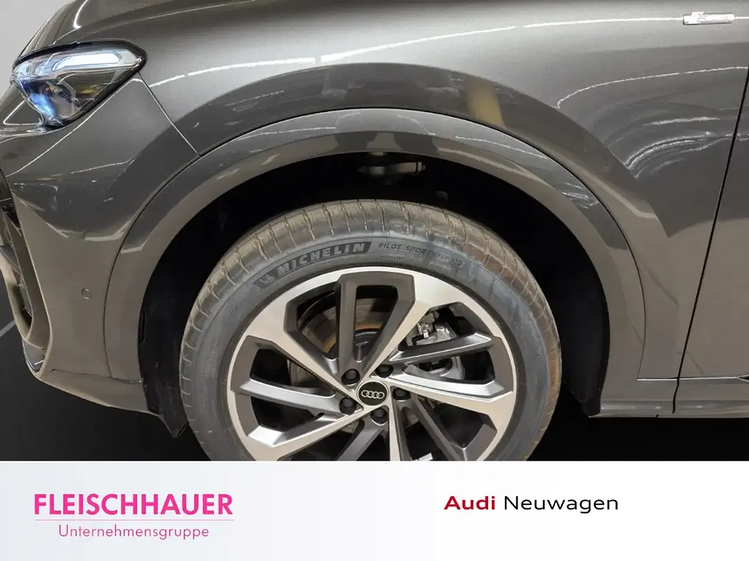 Audi Q5 - Thumbnail 6