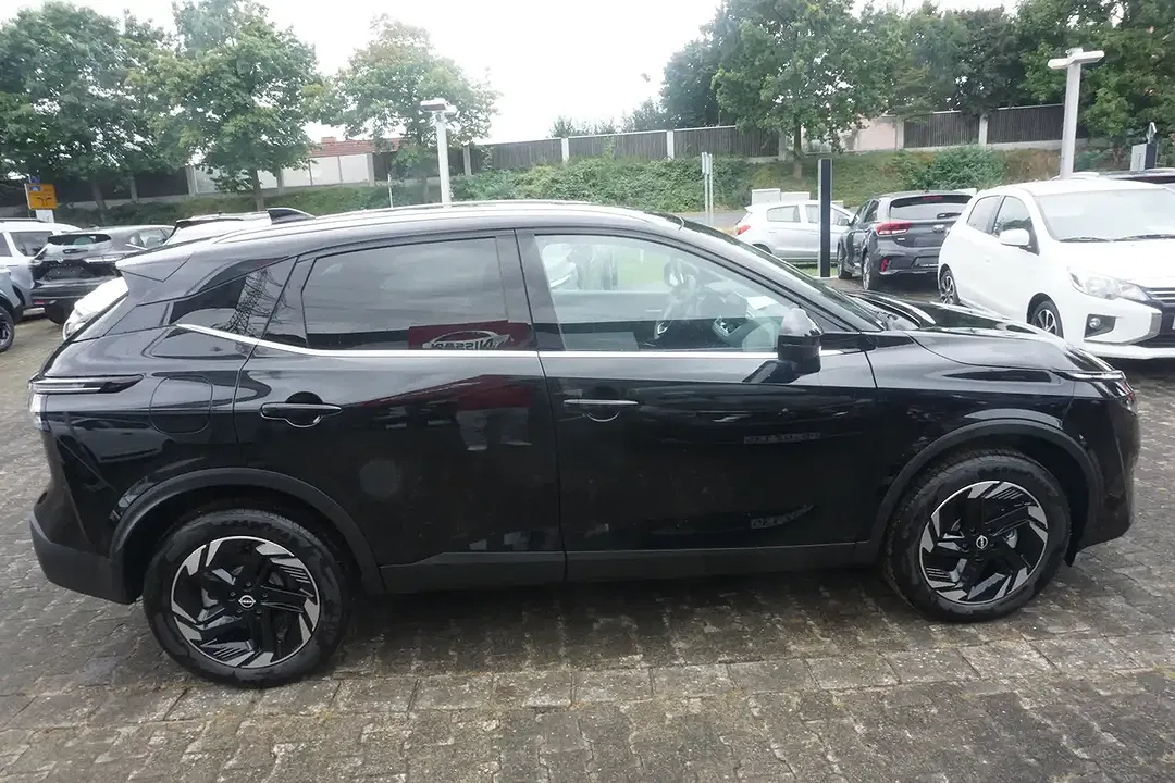 Nissan Qashqai - Thumbnail 7