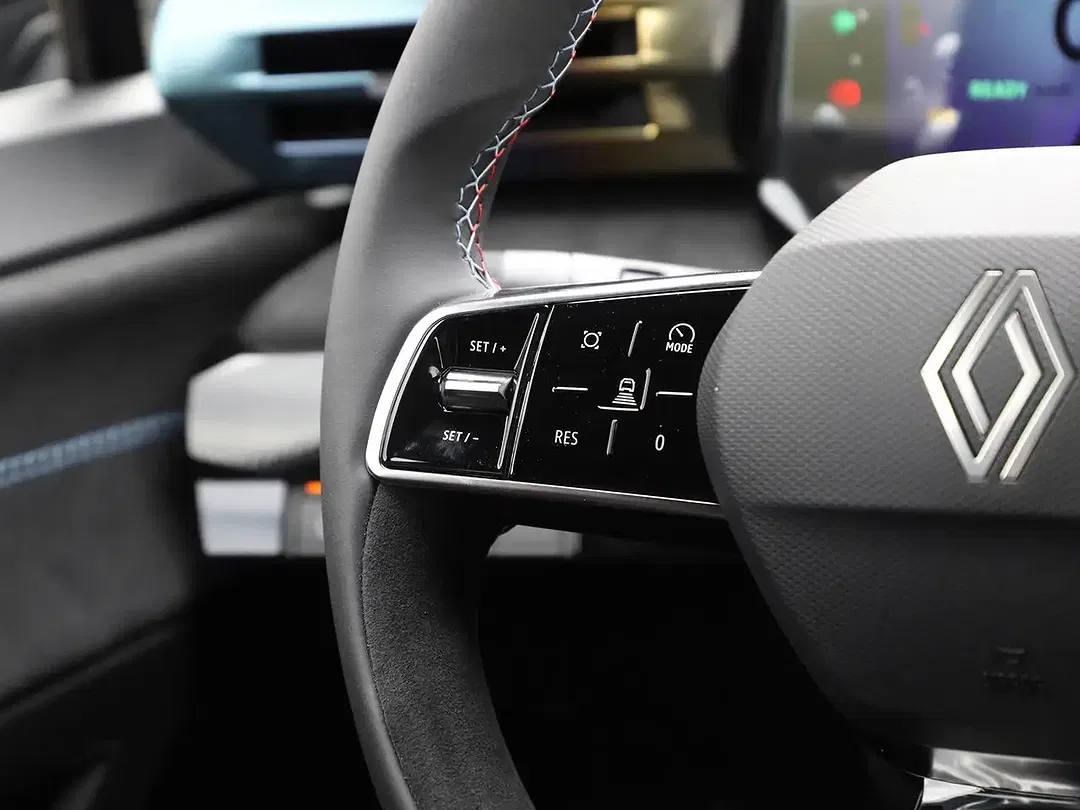 Renault Clio - Thumbnail 8
