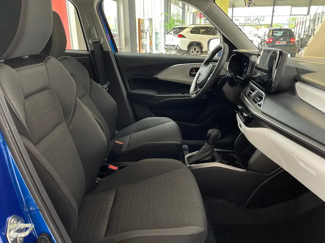 Suzuki Swift - Thumbnail 13