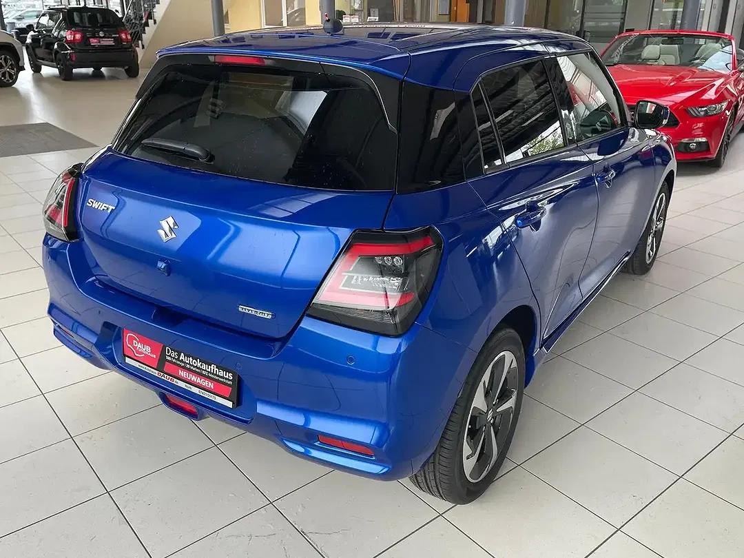 Suzuki Swift - Thumbnail 5