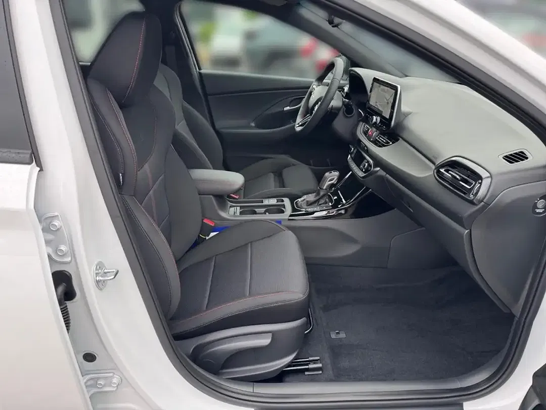 Hyundai i30 - Thumbnail 14