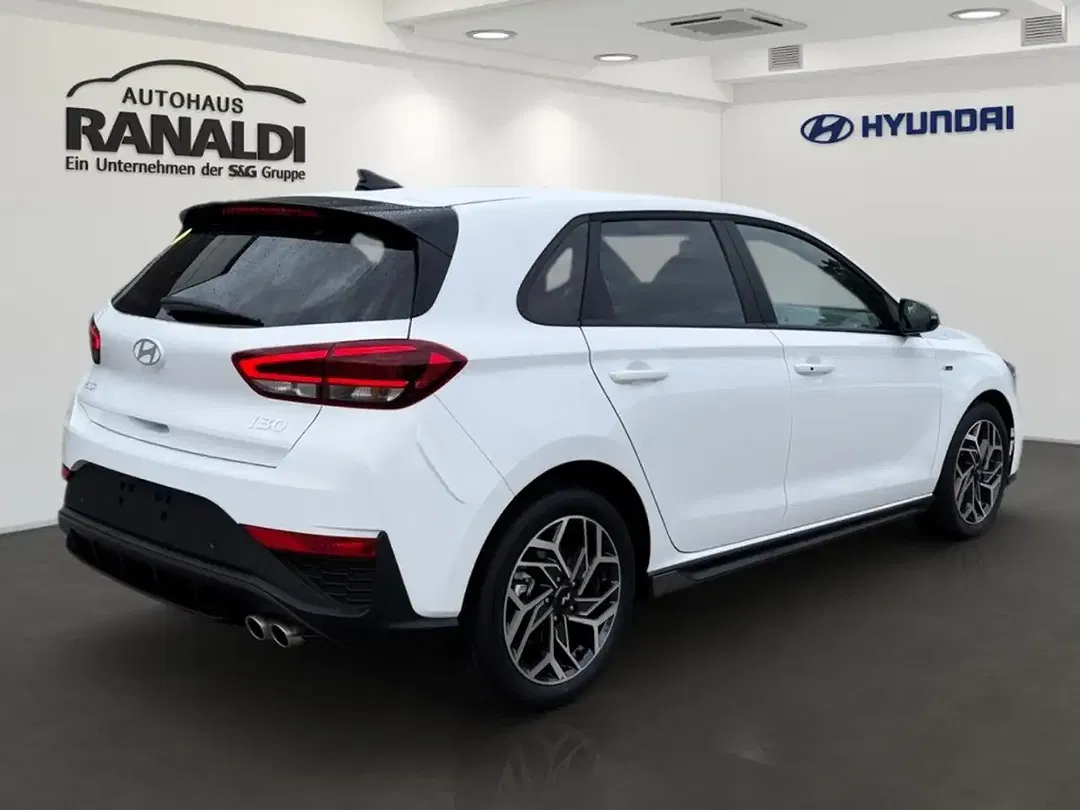 Hyundai i30 - Thumbnail 3