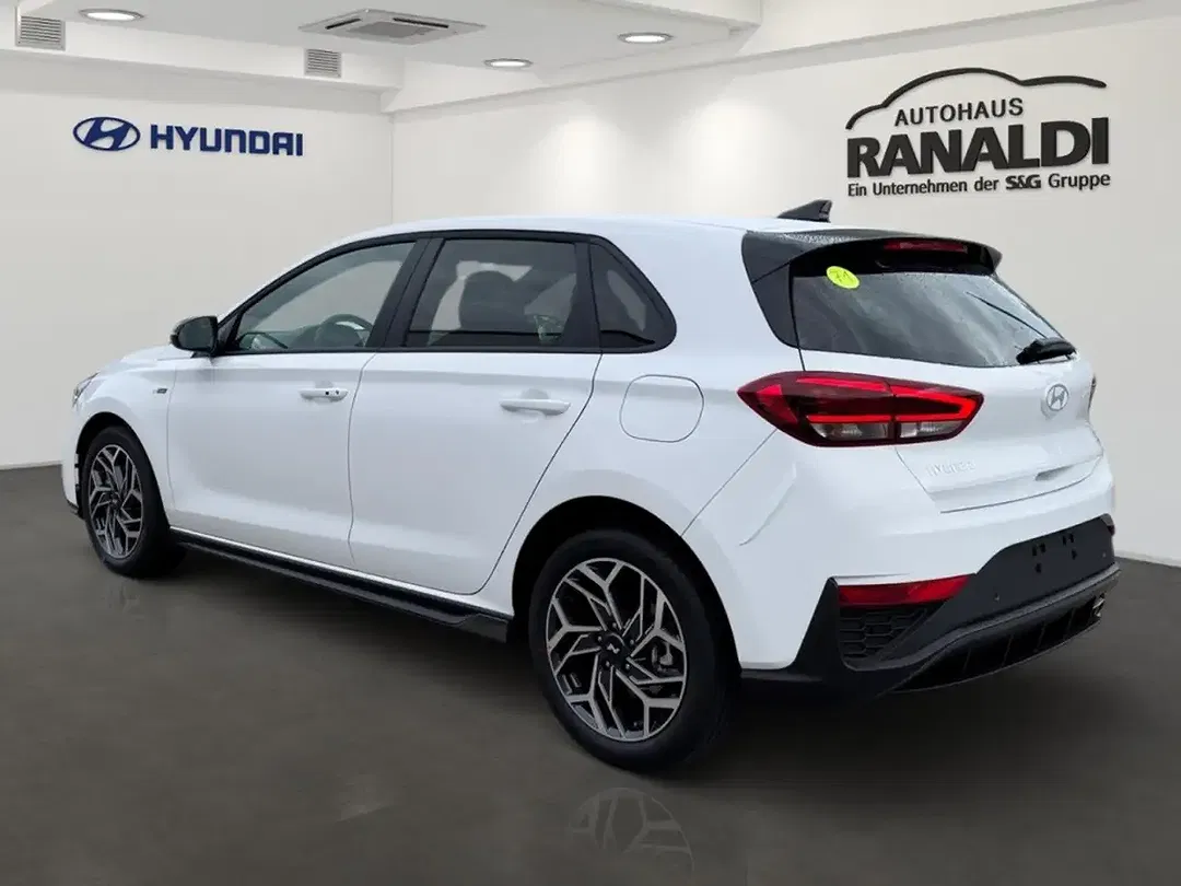 Hyundai i30 - Thumbnail 4