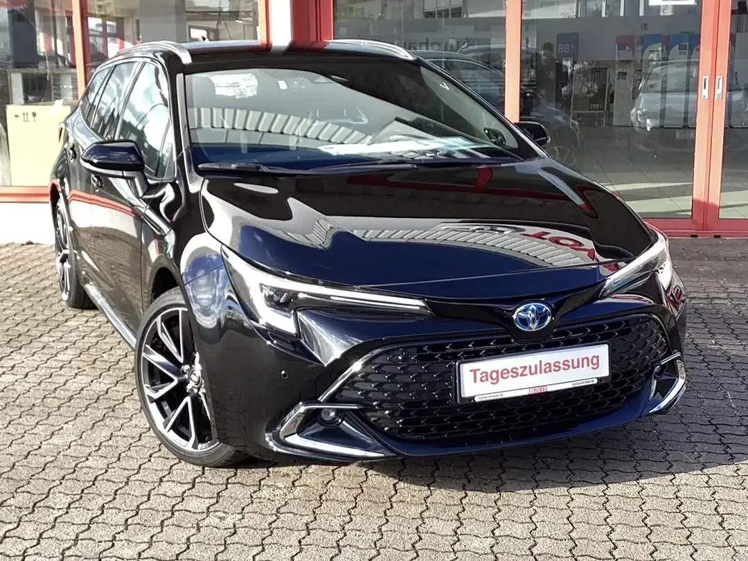 Toyota Corolla - Thumbnail 5