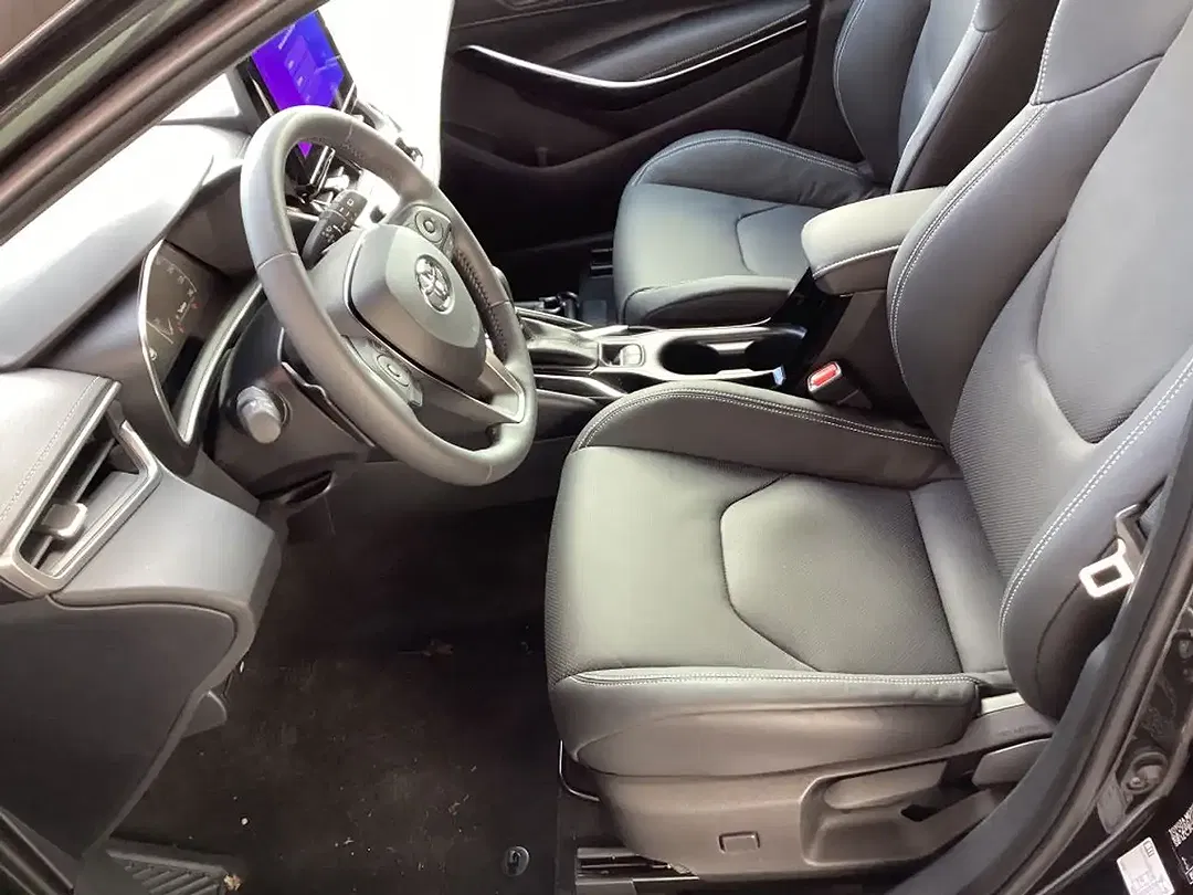 Toyota Corolla - Thumbnail 6