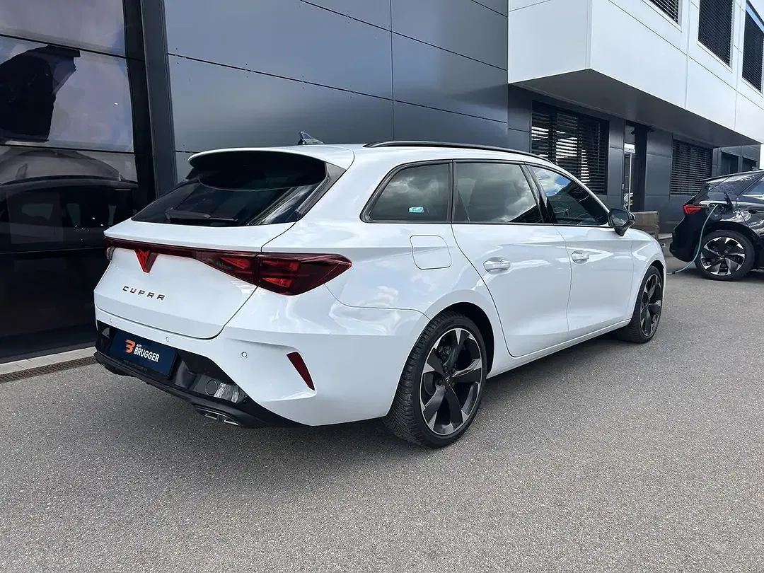 CUPRA Leon - Thumbnail 6