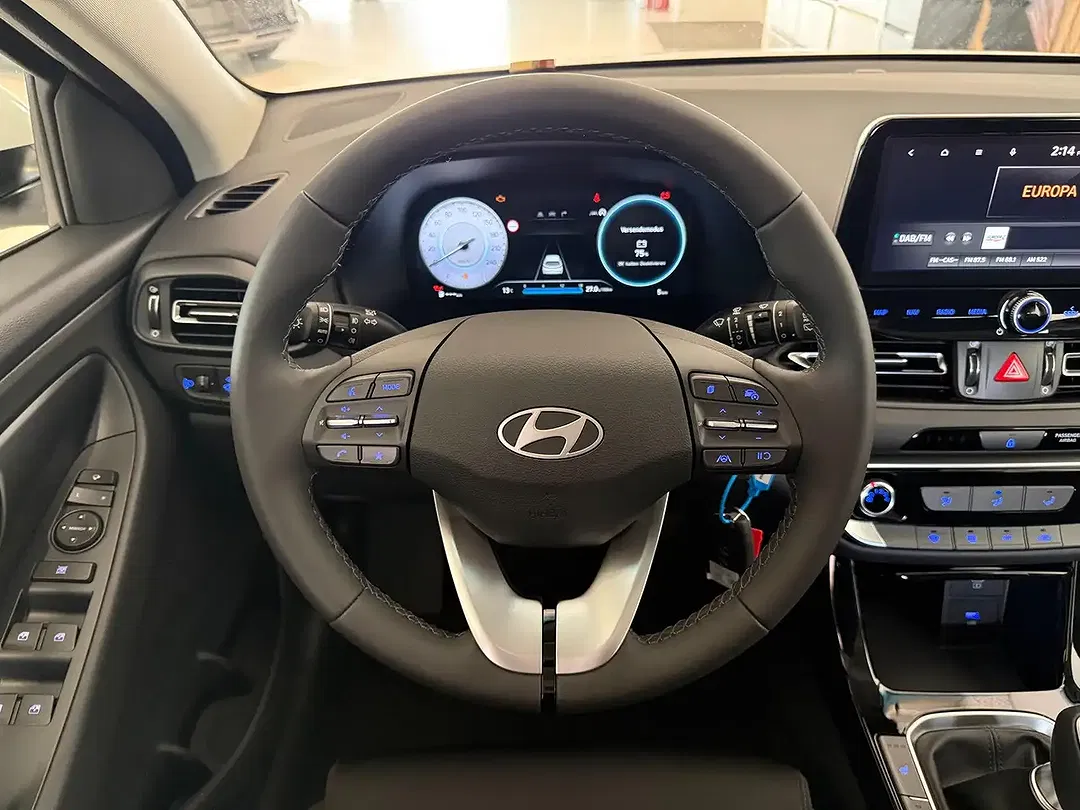 Hyundai i30 - Thumbnail 13
