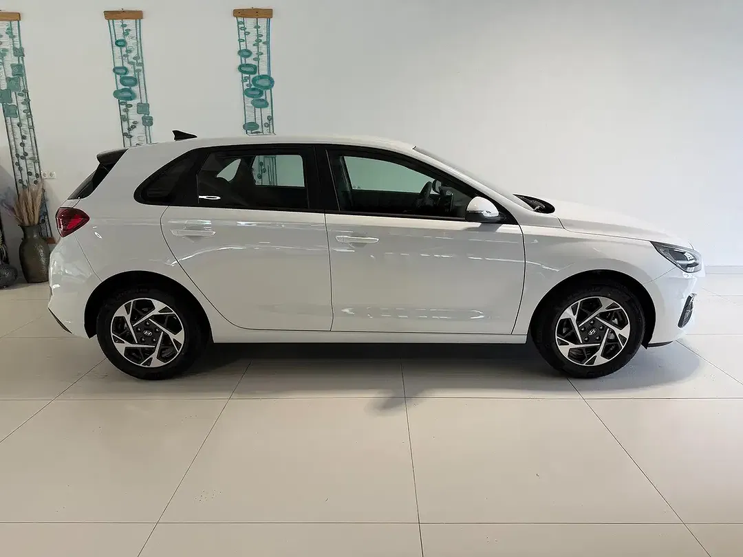 Hyundai i30 - Thumbnail 4