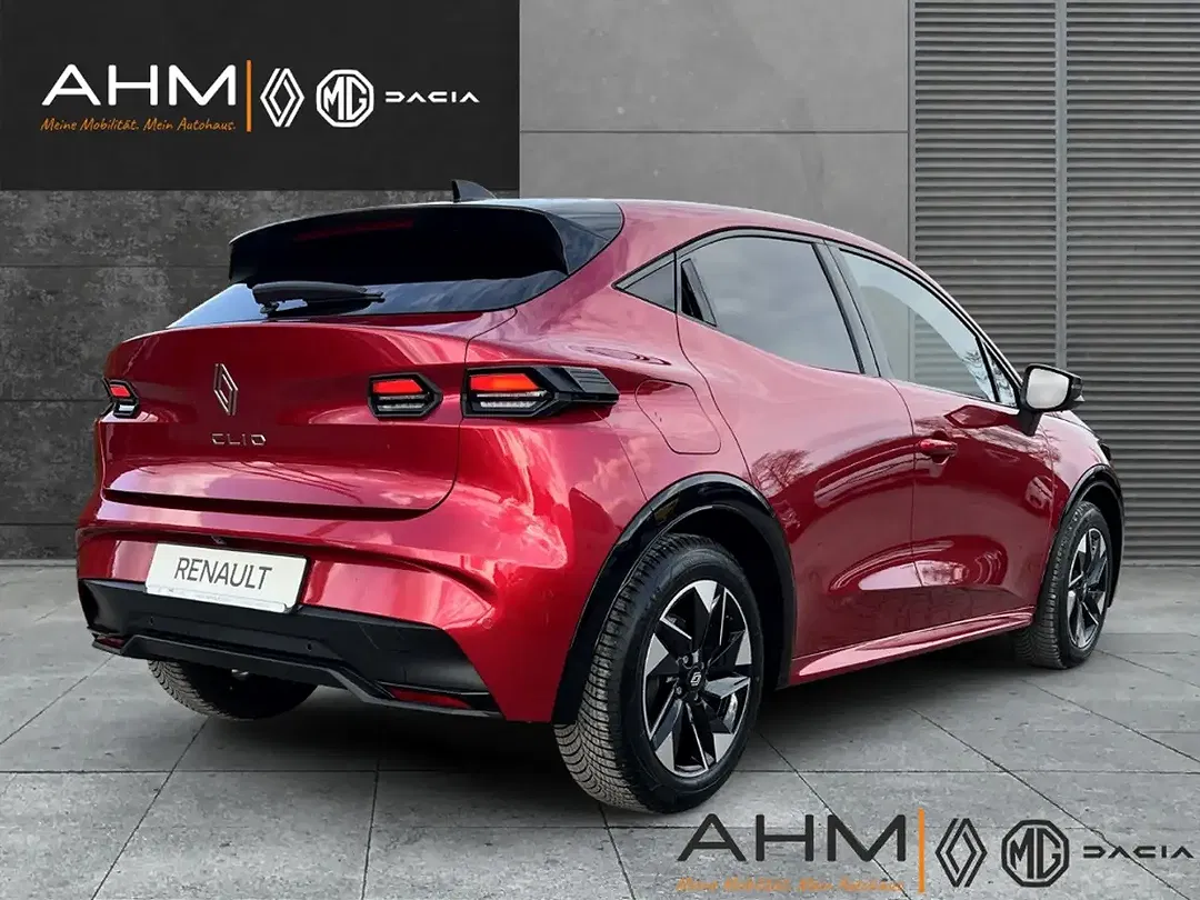 Renault Clio - Thumbnail 2