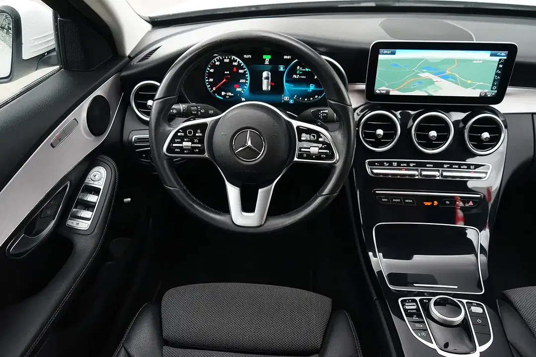 Mercedes-Benz C 200 - Thumbnail 9