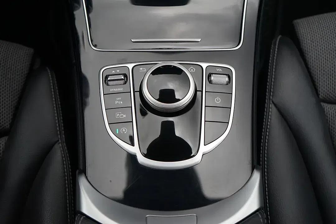 Mercedes-Benz C 200 - Thumbnail 12