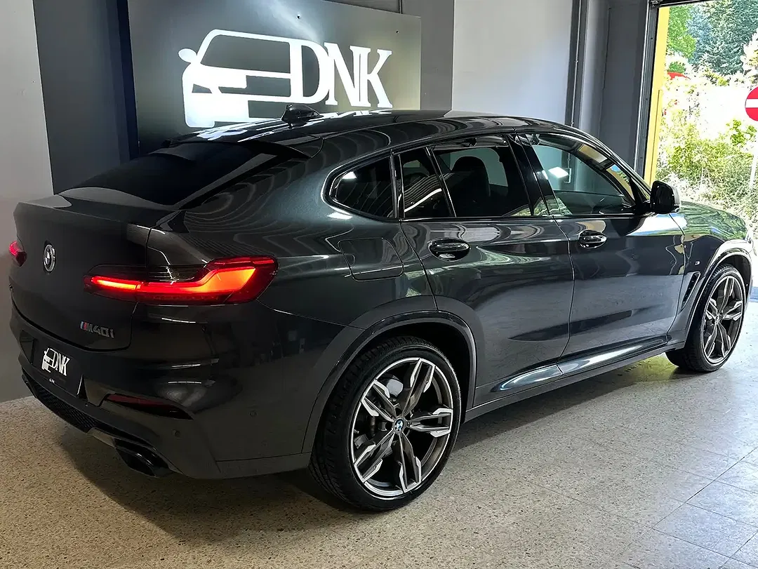 BMW X4 M - Thumbnail 5