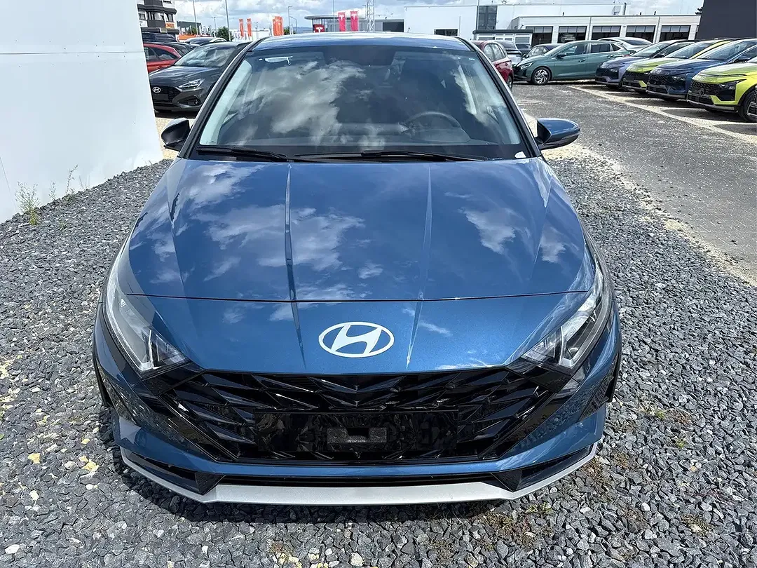Hyundai i20 - Thumbnail 2