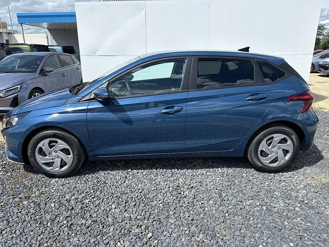 Hyundai i20 - Thumbnail 3