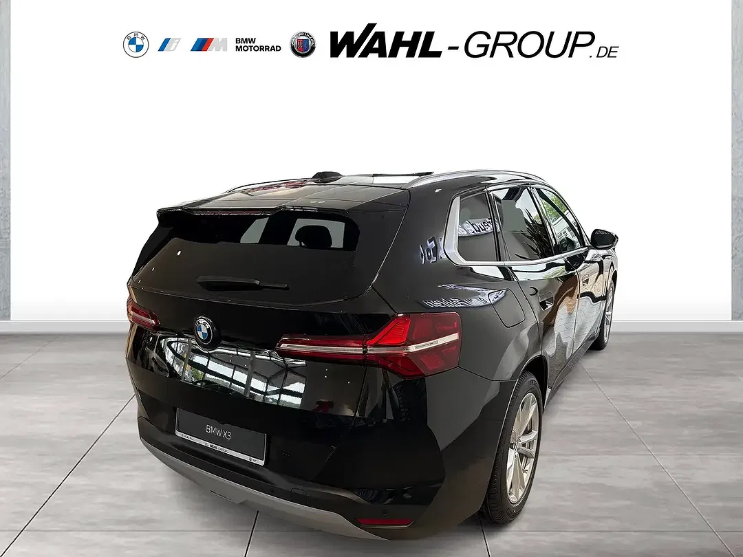 BMW X3 - Thumbnail 2
