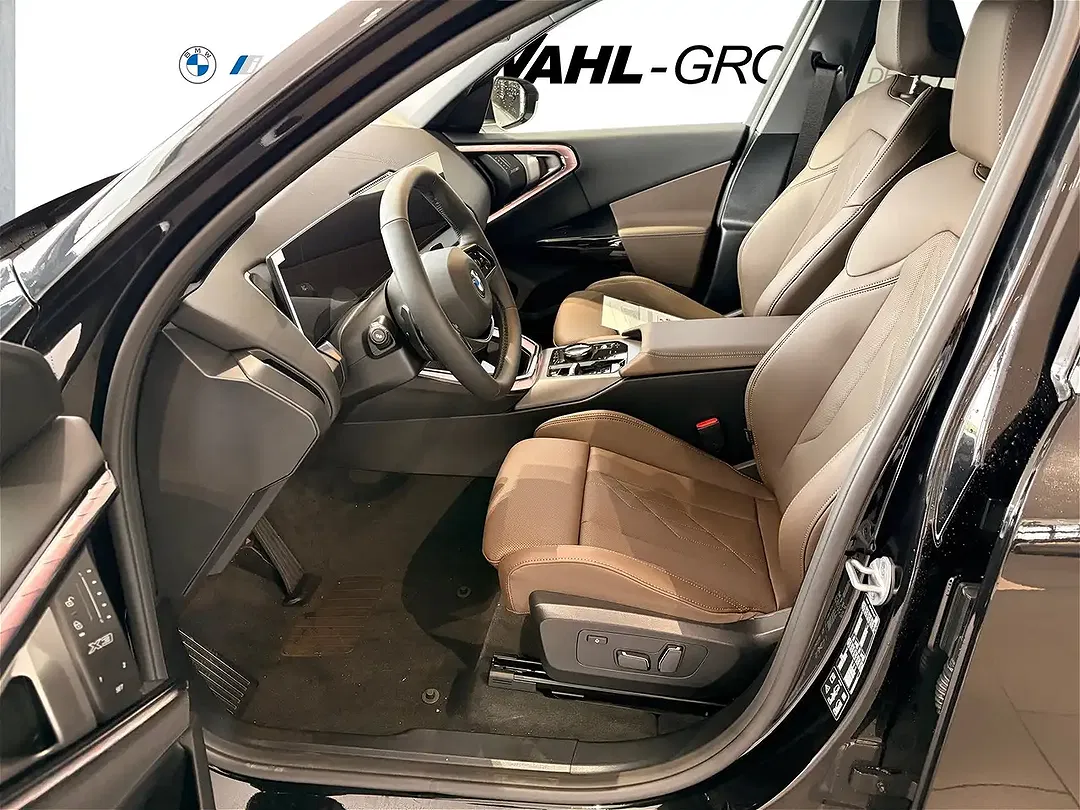 BMW X3 - Thumbnail 6