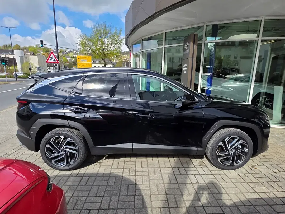 Hyundai TUCSON - Thumbnail 8