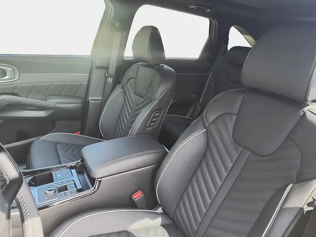 Kia Sorento - Thumbnail 8