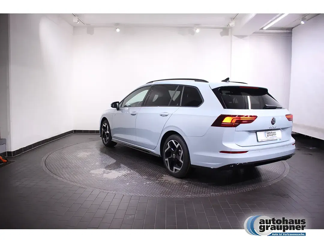 Volkswagen Golf Variant - Thumbnail 2