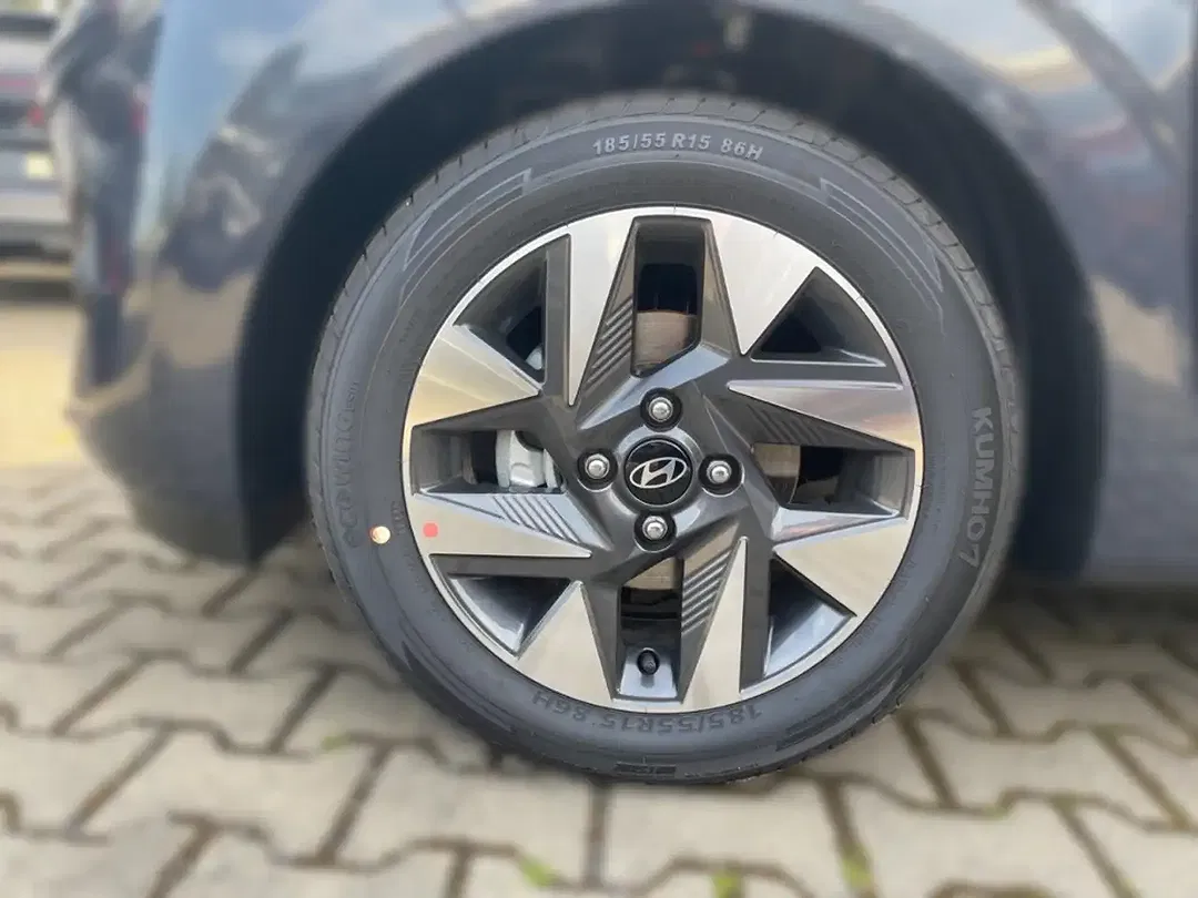 Hyundai i10 - Thumbnail 6