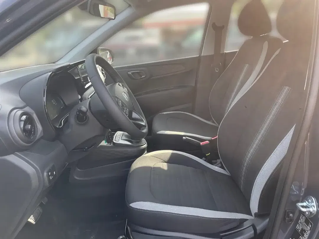 Hyundai i10 - Thumbnail 7