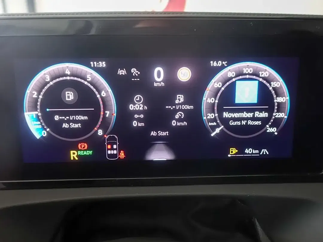 Volkswagen Tiguan - Thumbnail 15