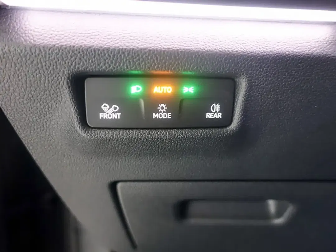 Volkswagen Tiguan - Thumbnail 16