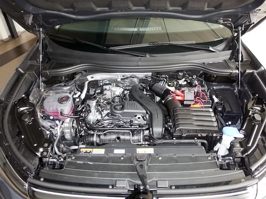 Volkswagen Tiguan - Thumbnail 21