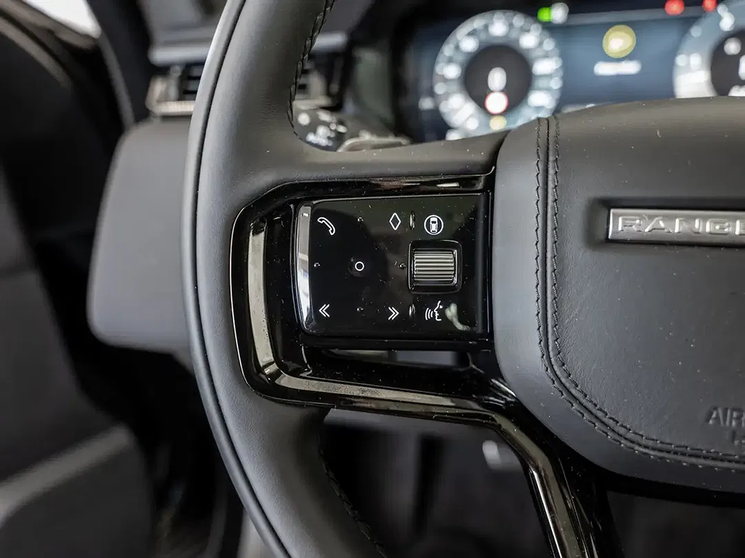 Land Rover Range Rover Velar - Thumbnail 15