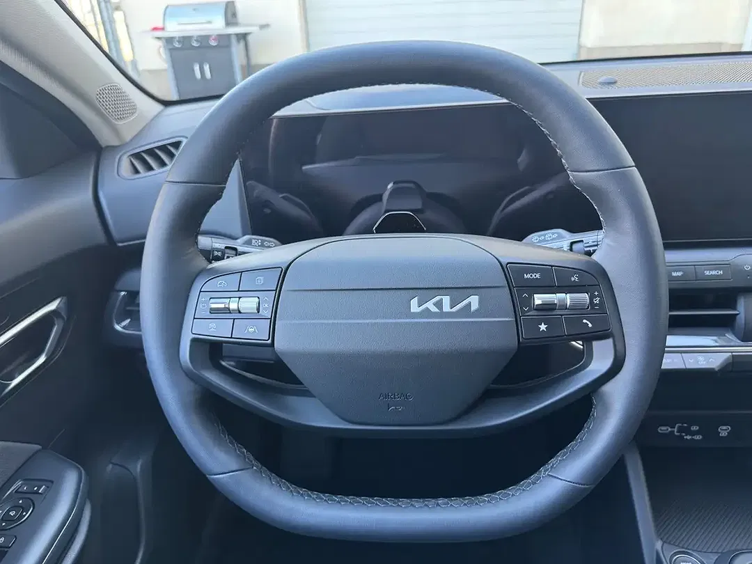 Kia K4 - Thumbnail 21