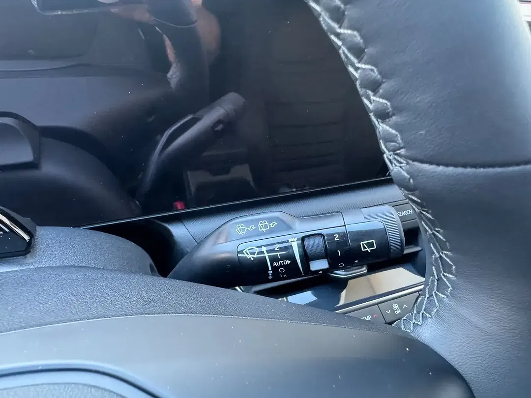 Kia K4 - Thumbnail 25