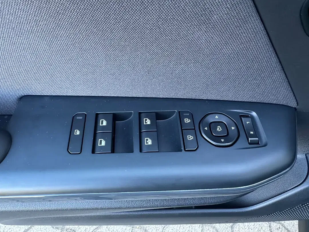 Kia K4 - Thumbnail 34