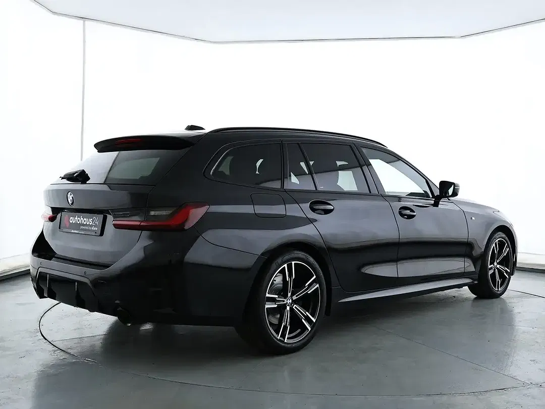 BMW 320 - Thumbnail 5