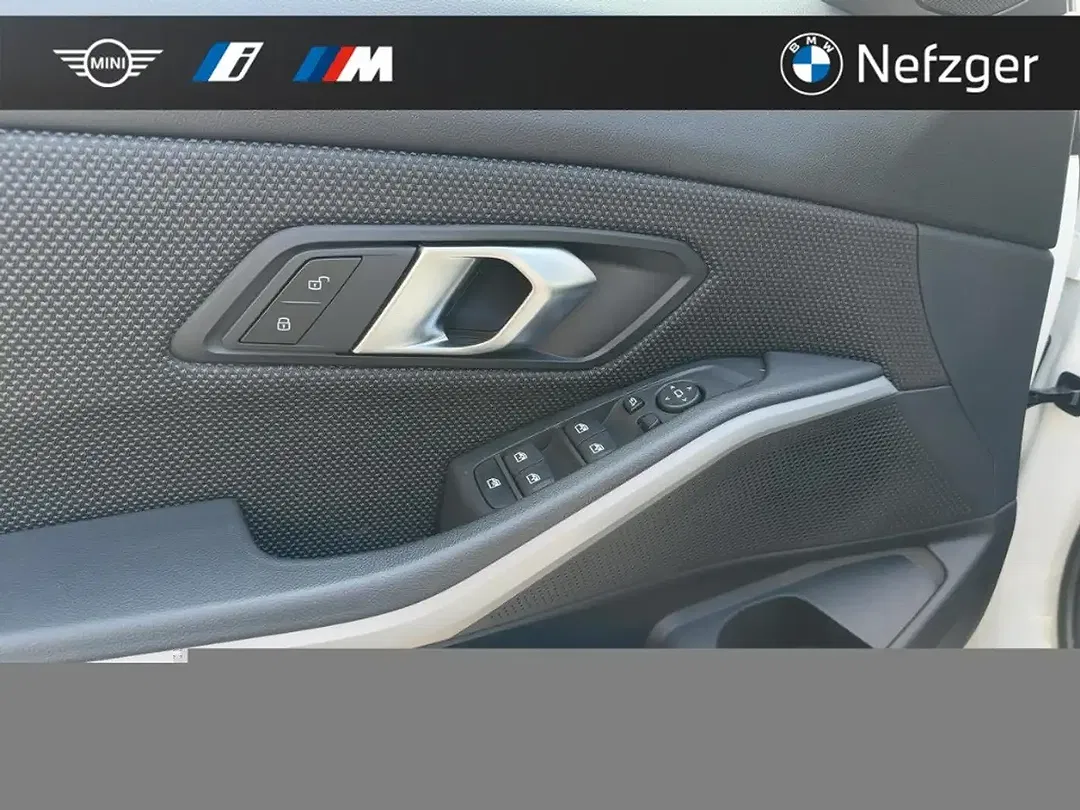 BMW 318 - Thumbnail 14